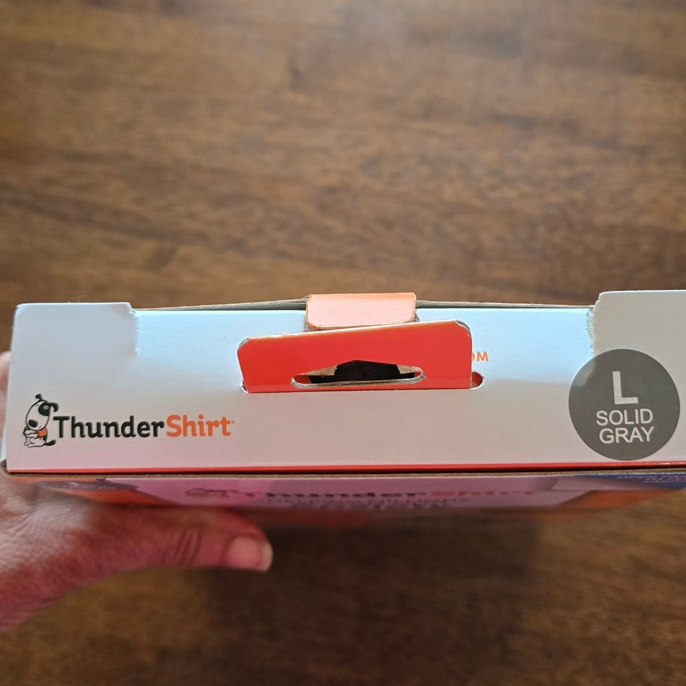 ThunderShirt Classic Dog Anxiety Jacket Solid Gray Large 41-64 lbs New in Box - Picture 2 of 5
